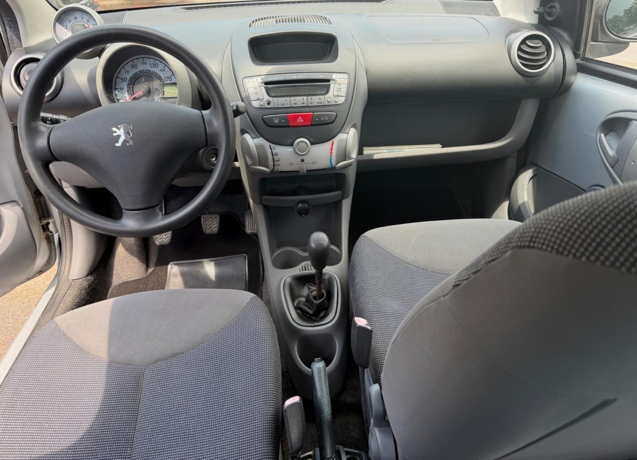 Peugeot 107 1.0 68CV 5p. Plaisir