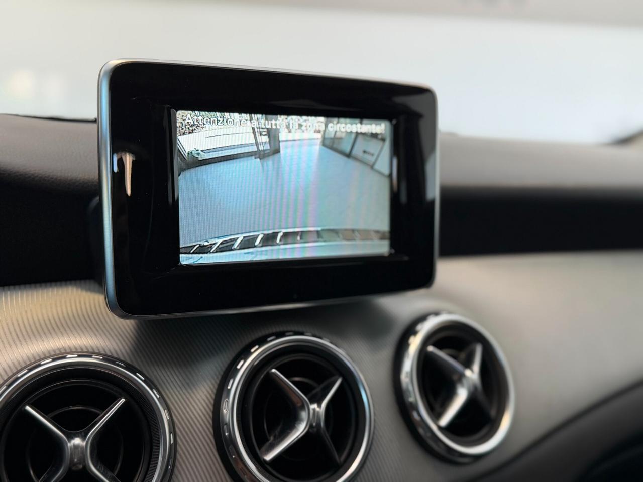 Mercedes-Benz GLA 200d CDI PREMIUM AUTOMATICA PERMUTE FINANZIABILE