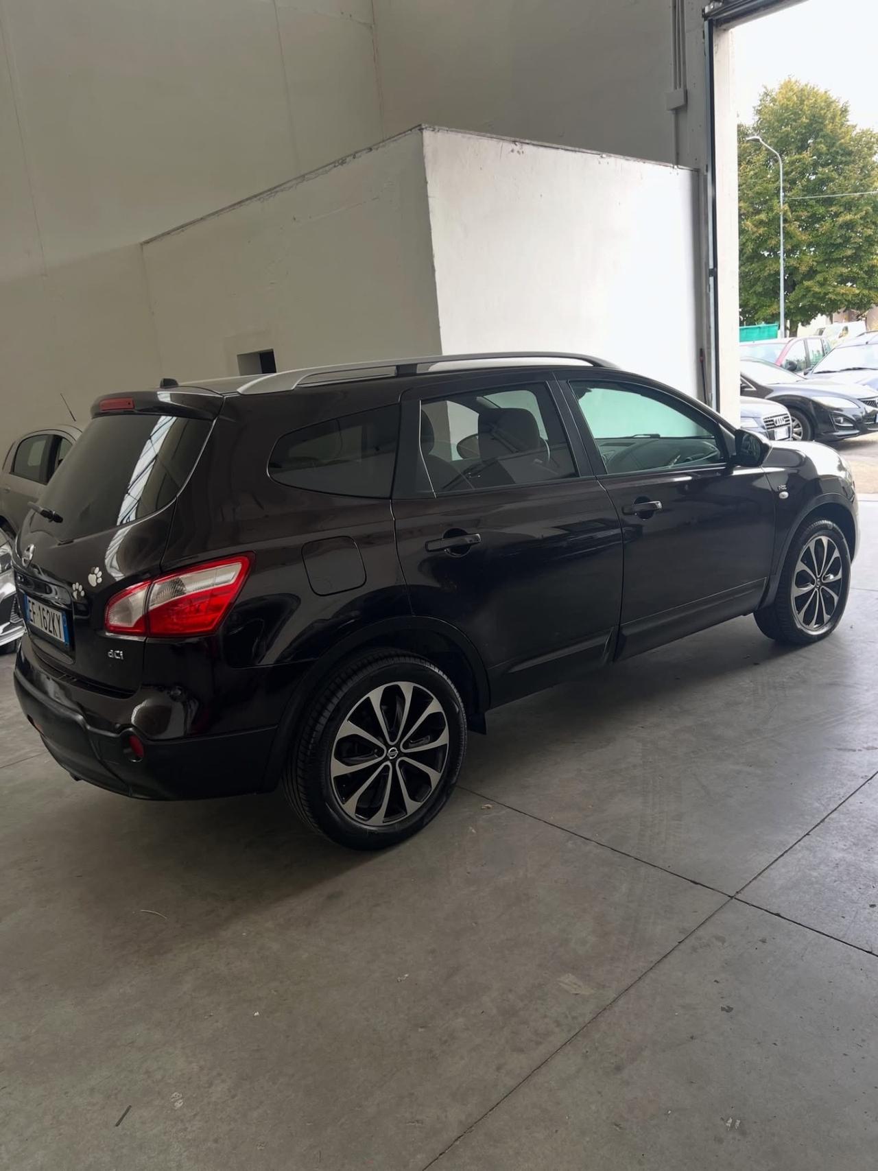 Nissan Qashqai 2.0 dCi DPF Tekna