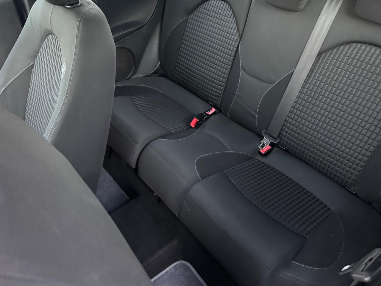 Alfa Romeo MiTo 1.6 JTDm-2 S&S Distinctive Sport Pack