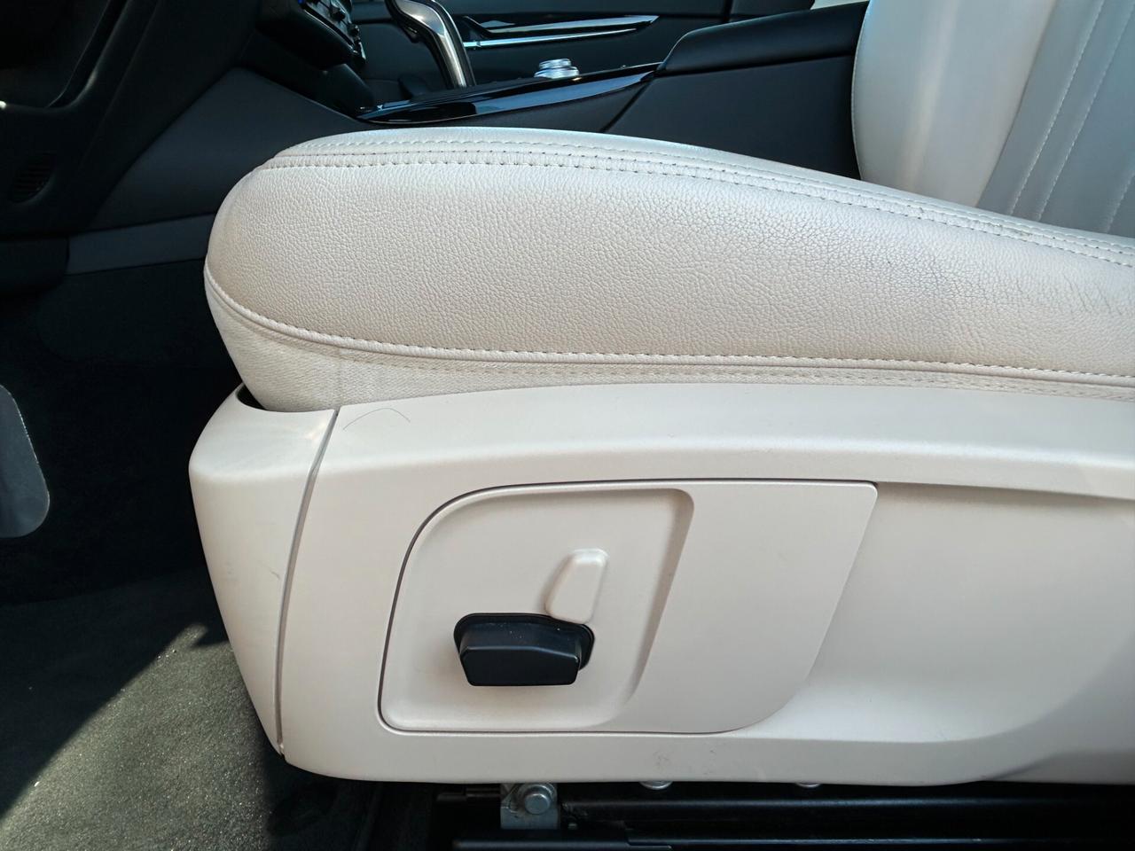 Maserati Levante 3.0 V6 275cv auto my19