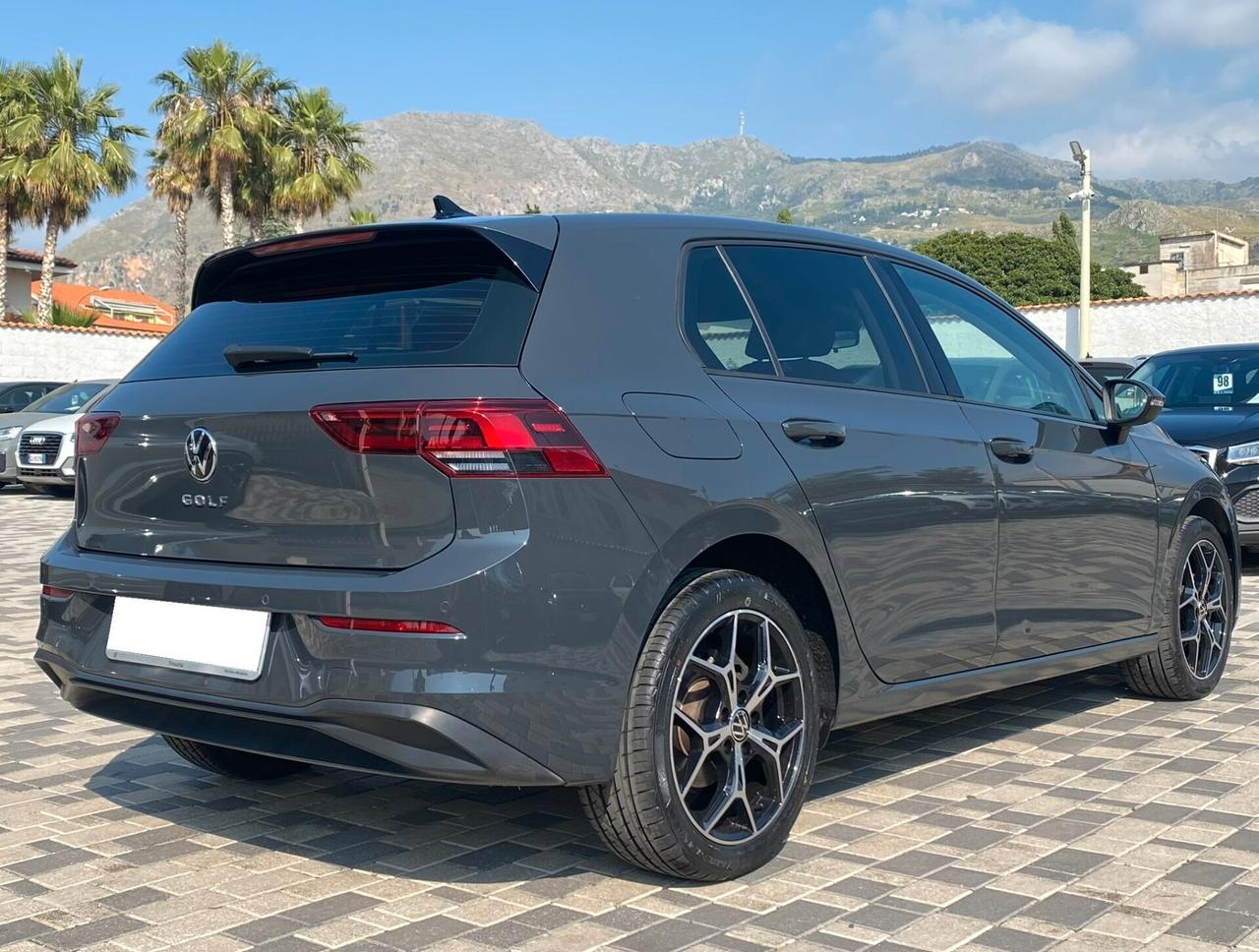 Volkswagen Golf Life 2.0 TDI 116CV