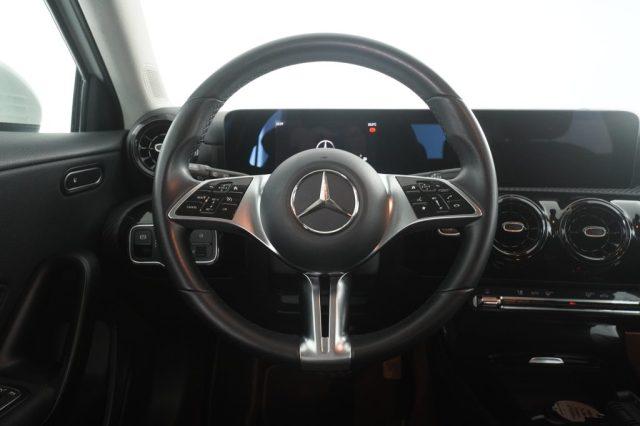 MERCEDES-BENZ A 180 A 180 d Automatic Advanced