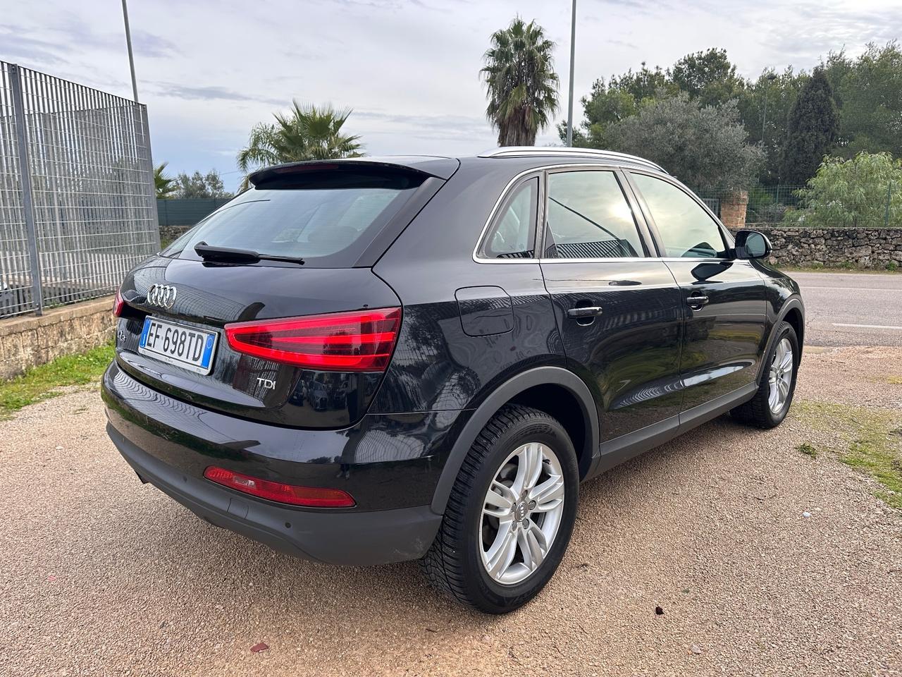 Audi Q3 2.0 TDI Advanced-2013 LED/17"