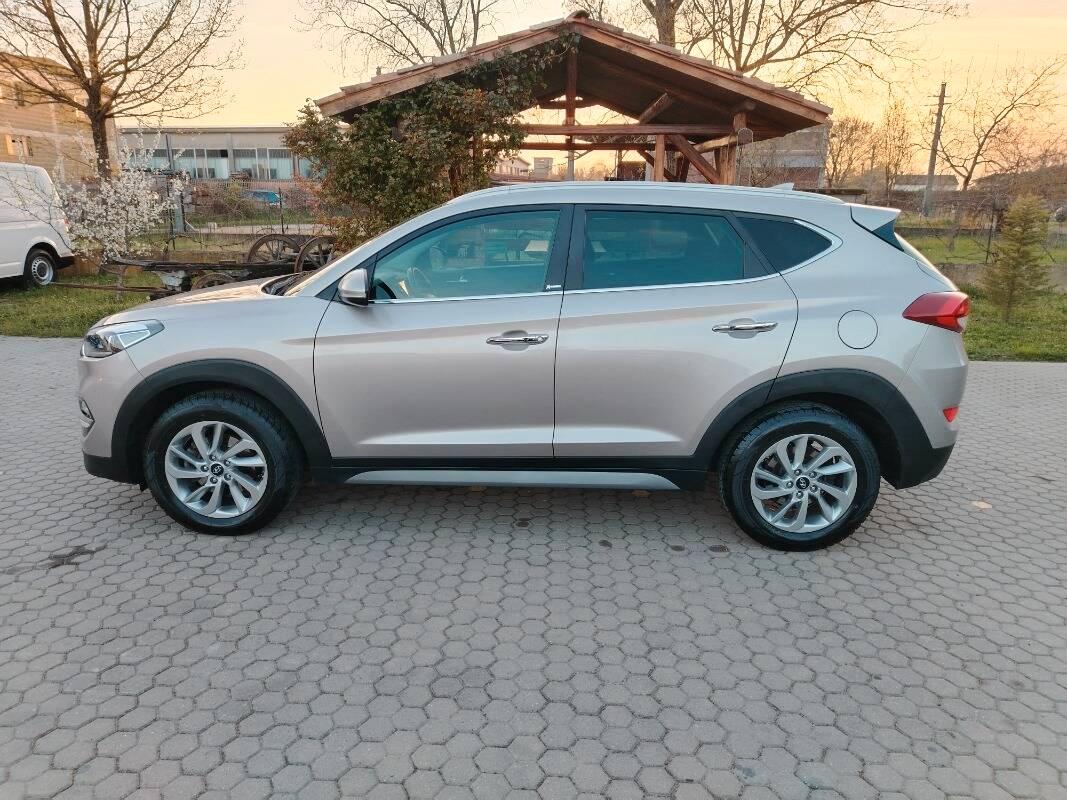 Hyundai Tucson 1.7 crdi Sound 2wd 115cv