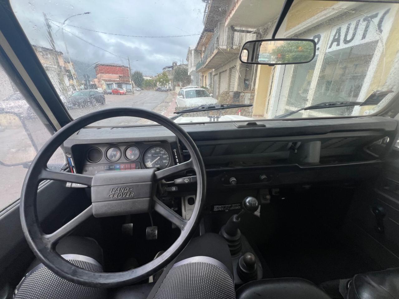 Land Rover Defender 90 2.5 Tdi CORTO 7 POSTI