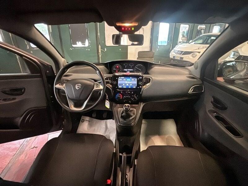 Lancia Ypsilon YPSILON 1.0 FireFly Hybrid 70cv