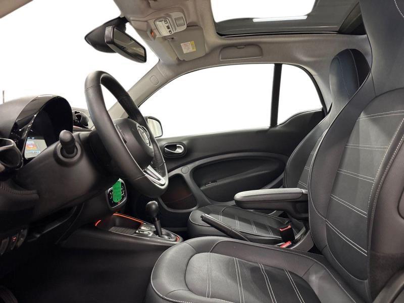 Smart fortwo 22kW EQ racingrey
