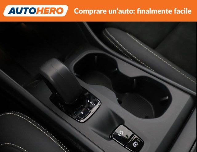 VOLVO XC40 B3 automatico Core