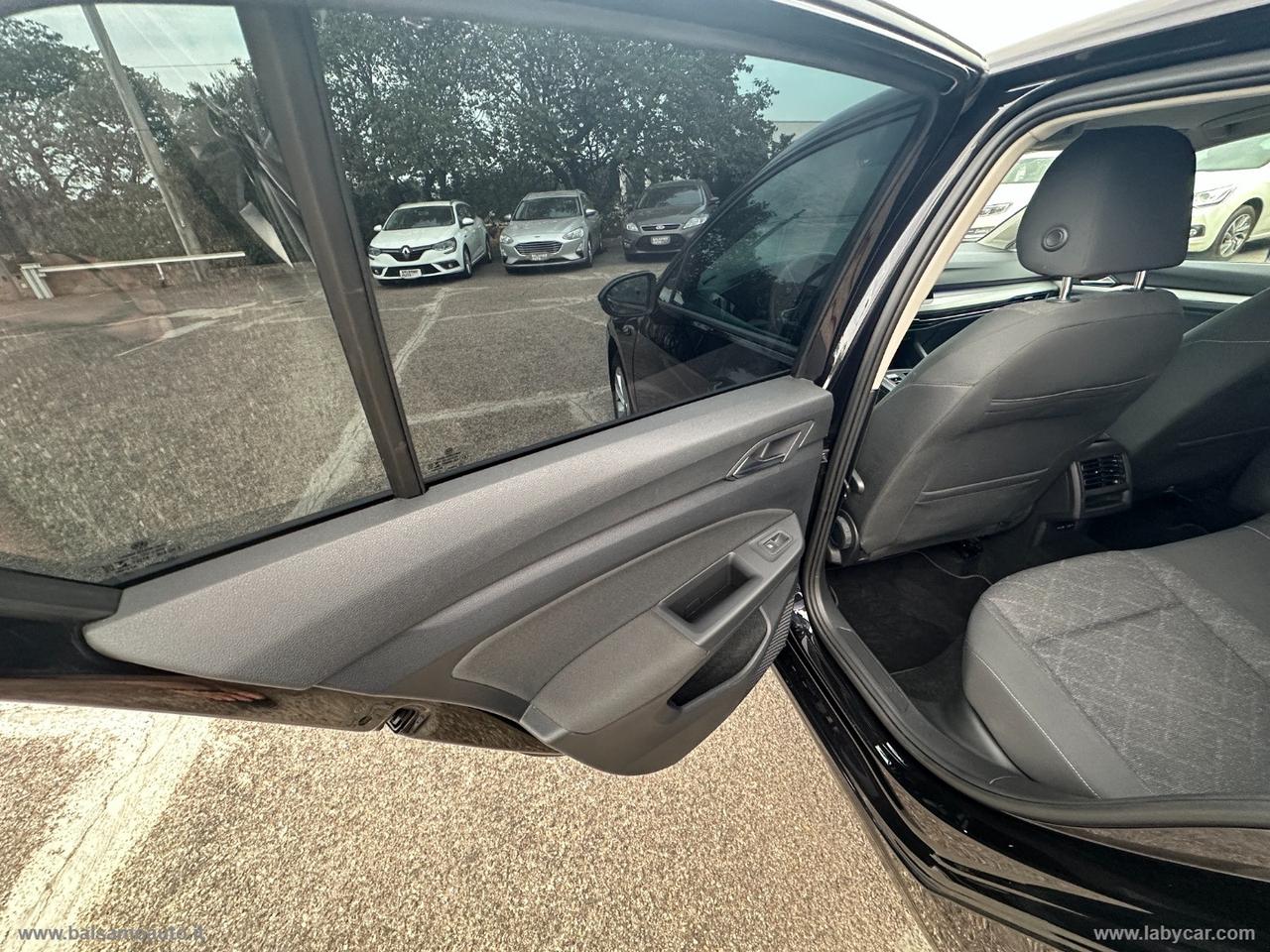 VOLKSWAGEN Golf 2.0 TDI DSG SCR Style