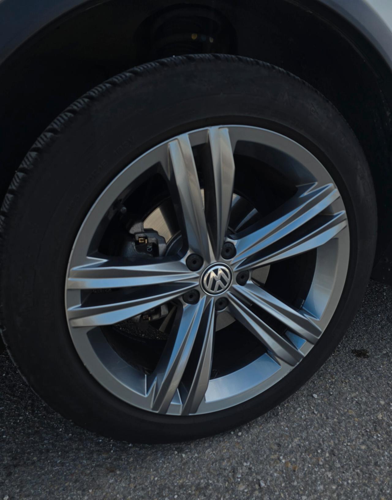 Volkswagen Tiguan 2.0 TDI R-Line