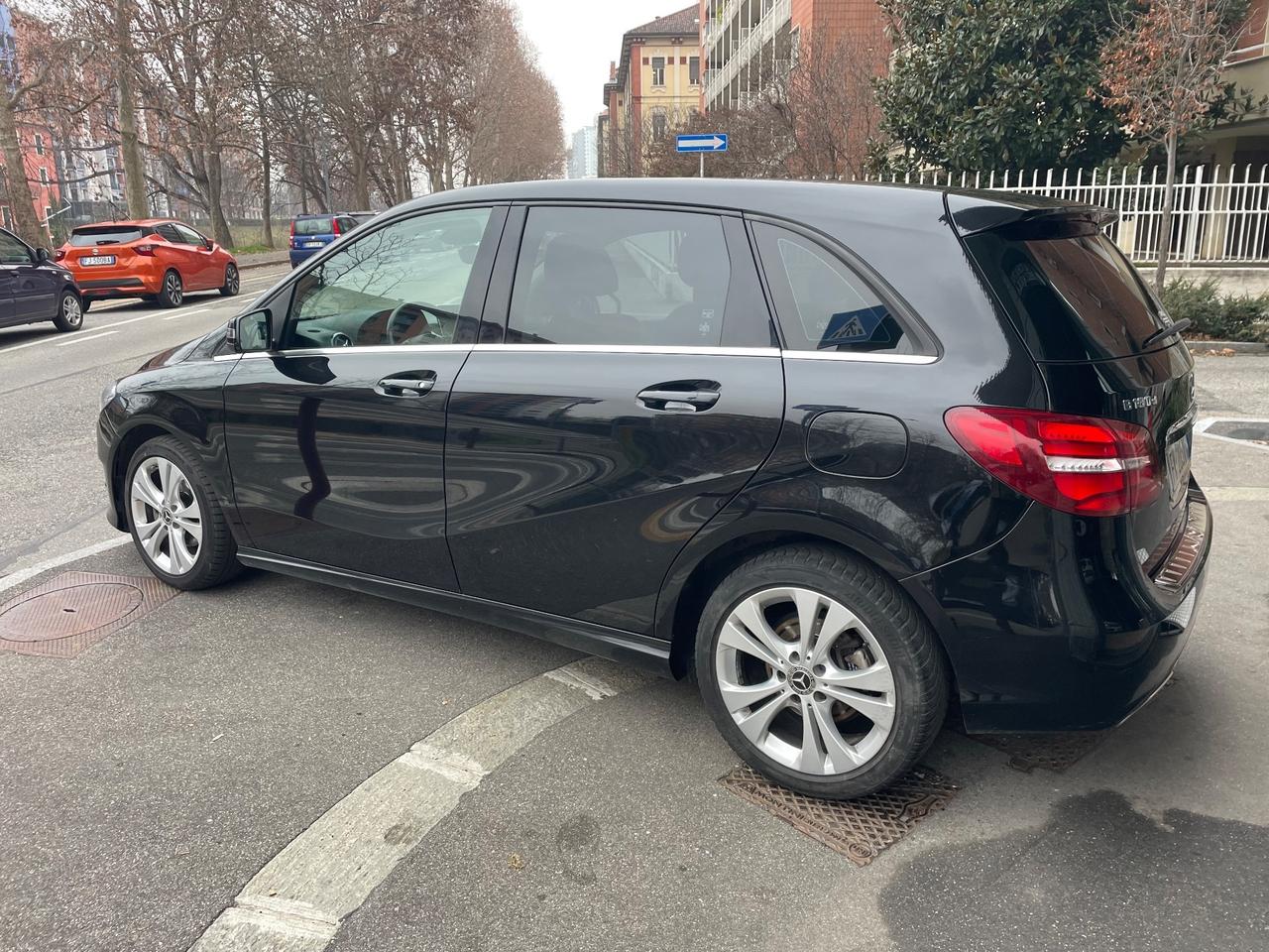 Mercedes-benz B 180 d Automatic Premium/GARANZIA