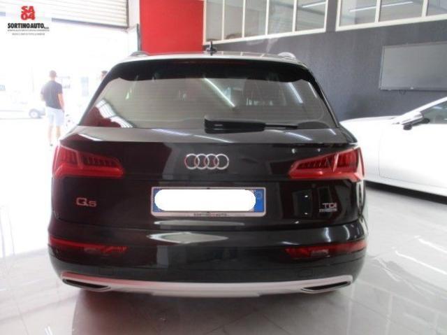 AUDI Q5 35 TDI quattro S tronic Sport-2018