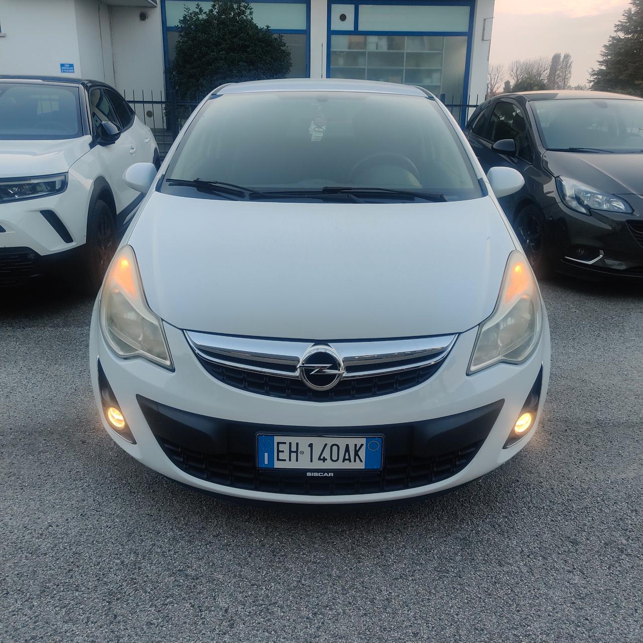 Opel Corsa 1.2 3 porte Elective