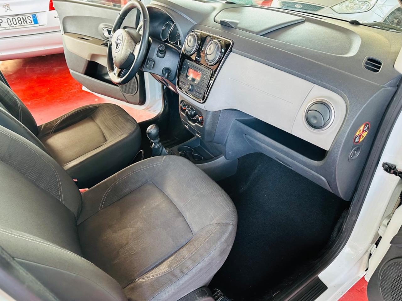 Dacia Lodgy 1.5 dCi 110CV 6Marce Lauréate