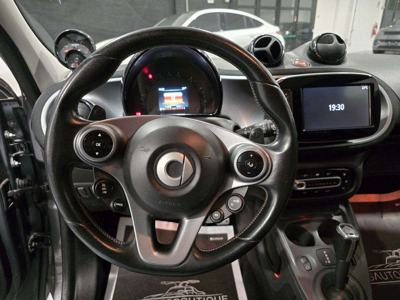 Smart ForFour BRABUS 0.9 Turbo twinamic Xclusive IVA ESP/JBL/CAM