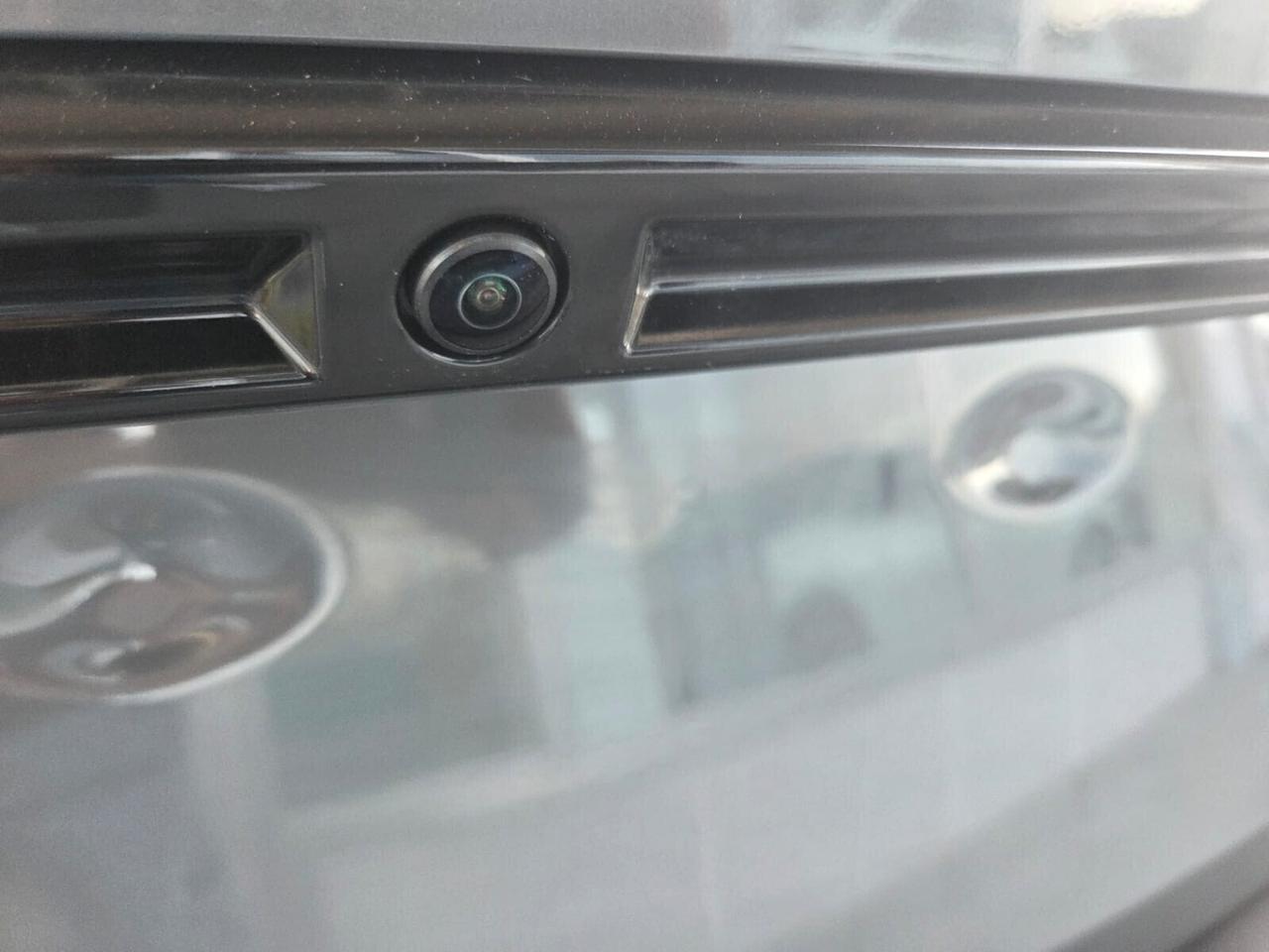 Peugeot 2008 HYBRID ALLURE 145 CV KM/0 NESSUN OBBLIGO FINANZIARIO!!