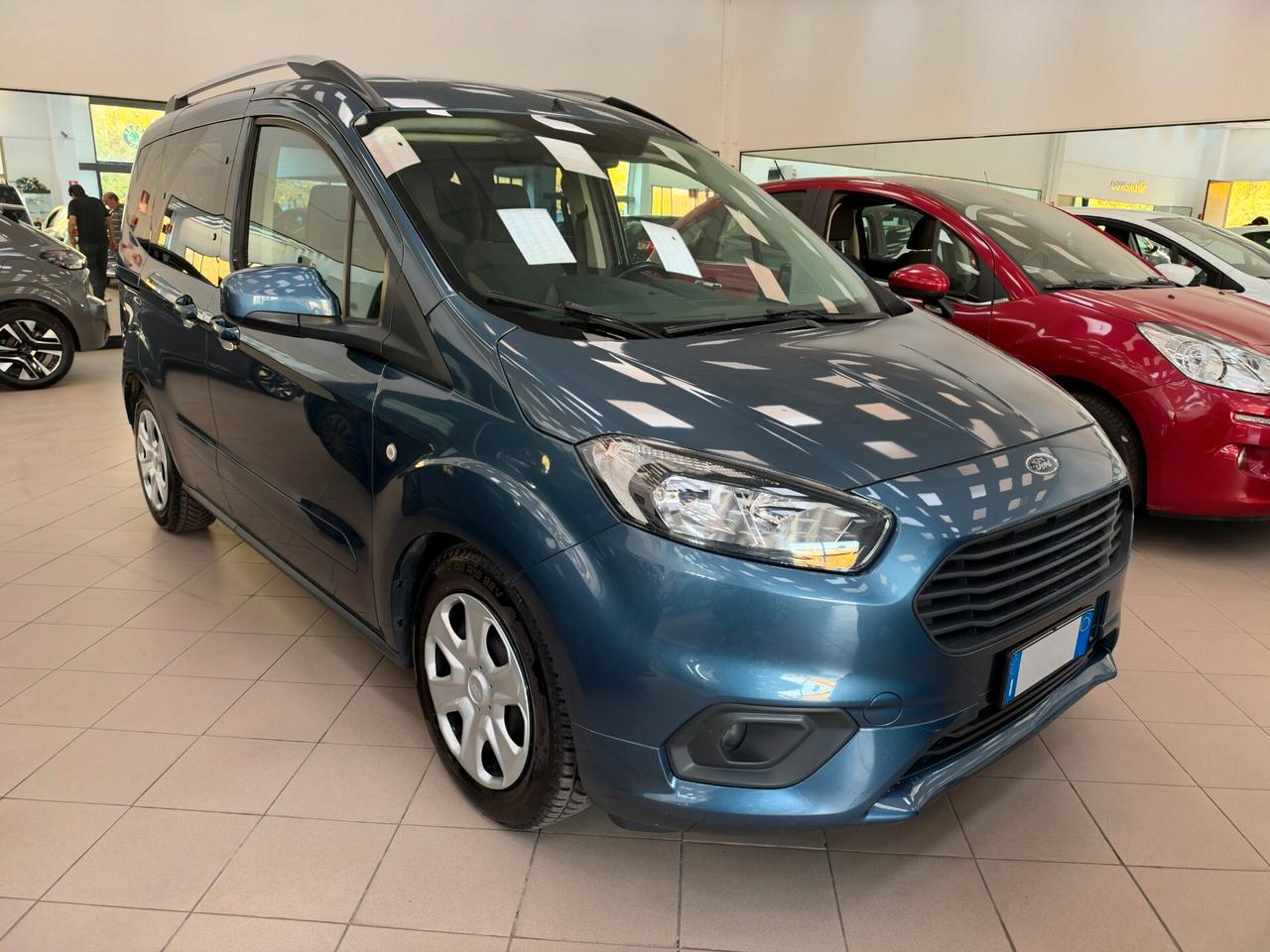 Ford Tourneo Courier 1.5 TDCI Turbo Diesel EURO 6 100 CV S&S Plus