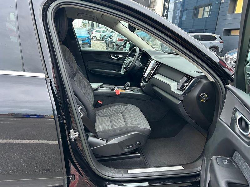 Volvo XC60 2.0 B4 Core automatico