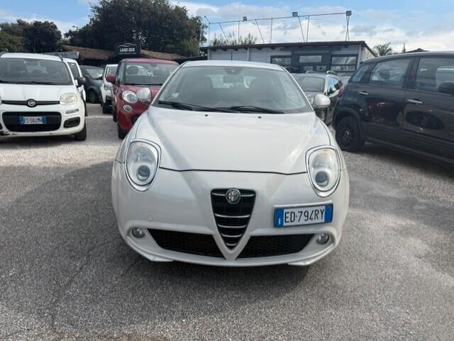 Alfa Romeo MiTo 1.6 JTDm 16V Distinctive Sport Pack