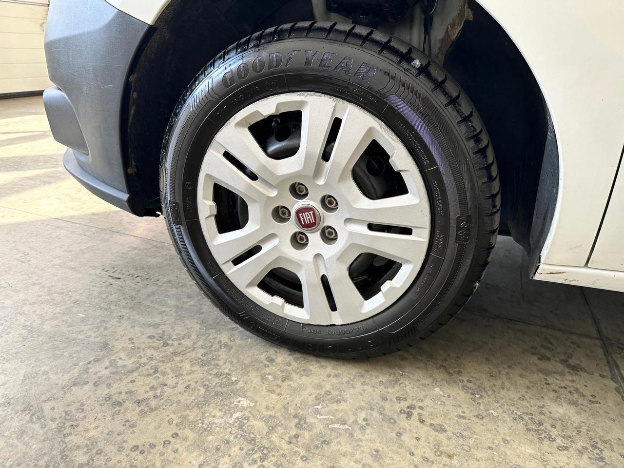 Fiat Doblo cargo 1.3 mjt 16v SX 95cv E6