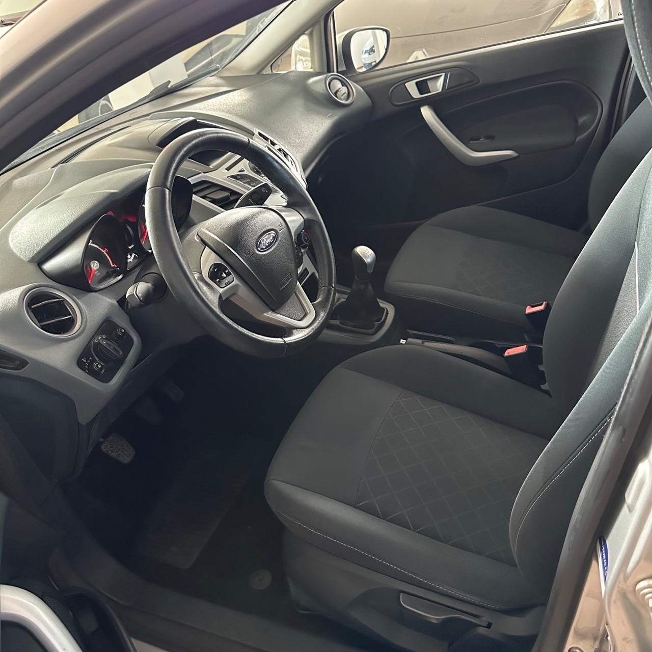 Ford Fiesta 1.4 TDCi 5p. Titanium