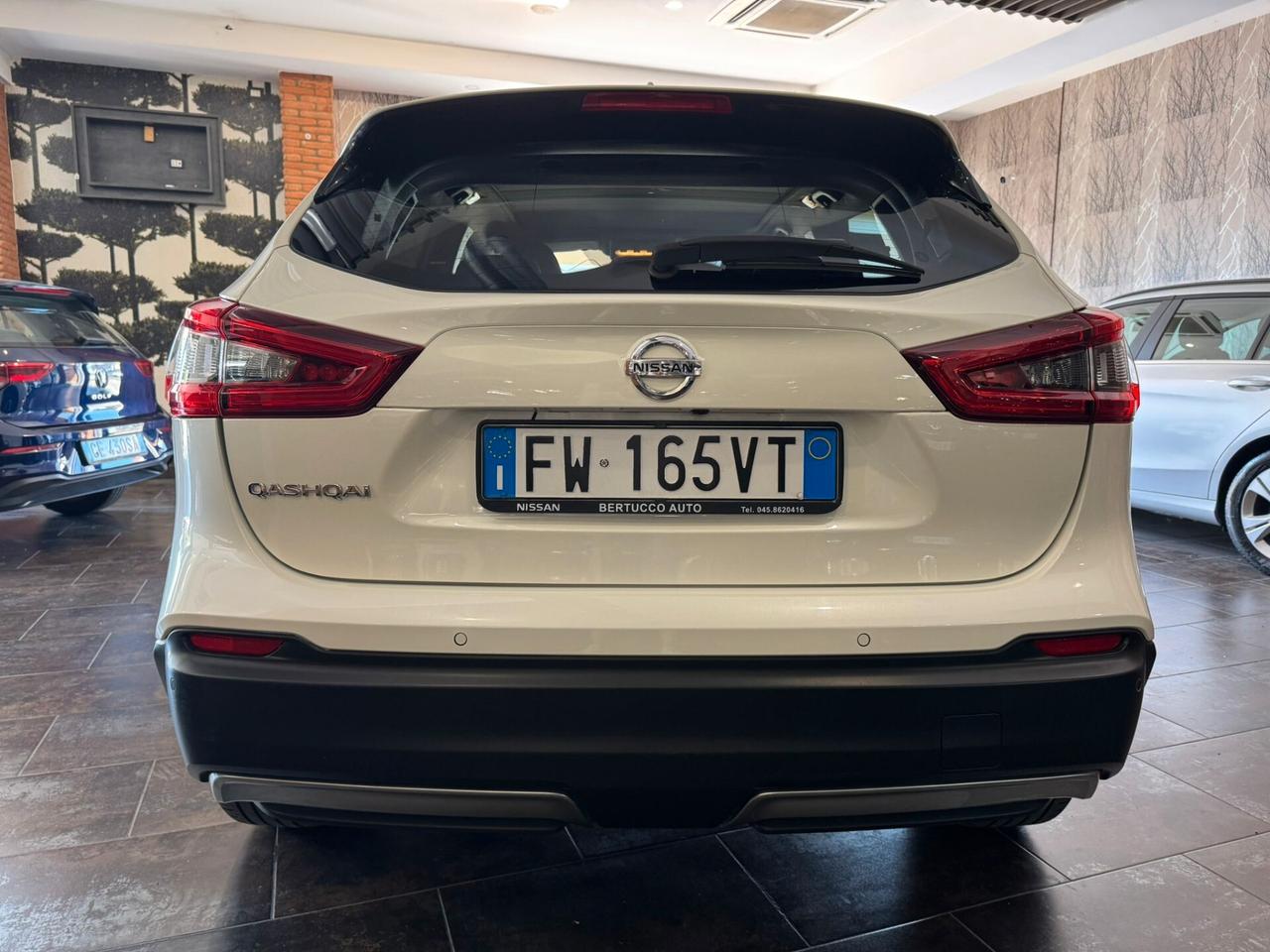 Nissan Qashqai 1.3 DIG-T 140 CV Tekna+