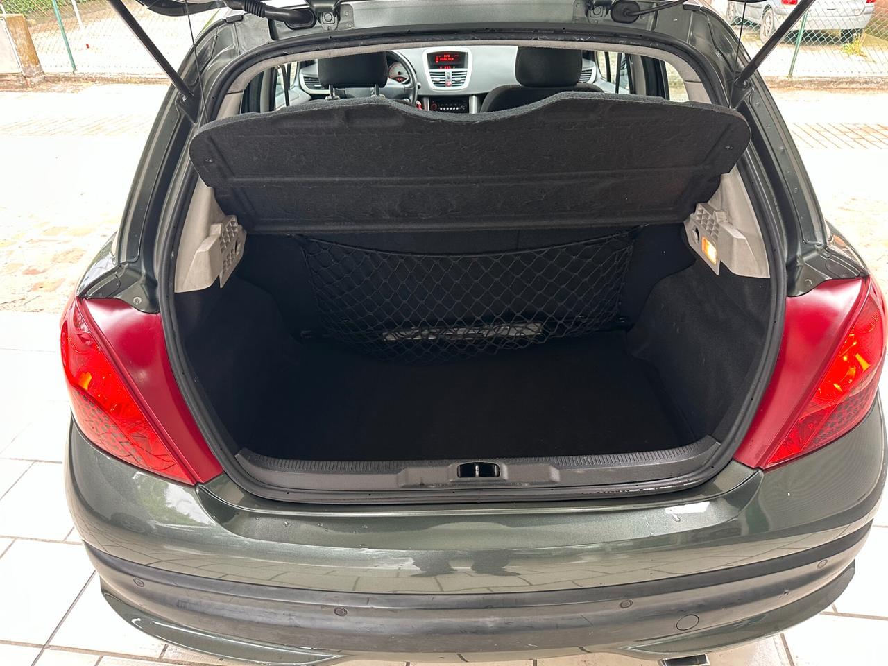 Peugeot 207 1.6 109CV aut. (12 RATE)