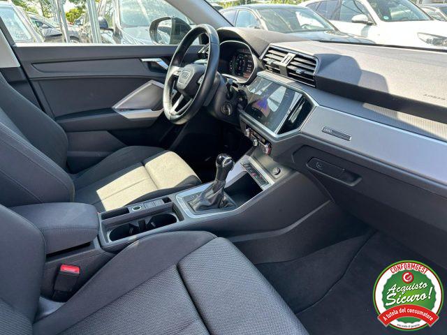 AUDI Q3 45 TFSI e S tronic Business PLUG-IN