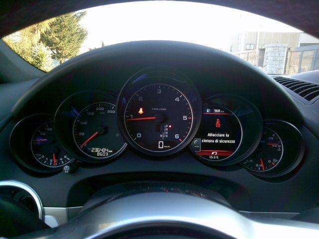 PORSCHE Cayenne 3.0 Diesel Platinum Edition