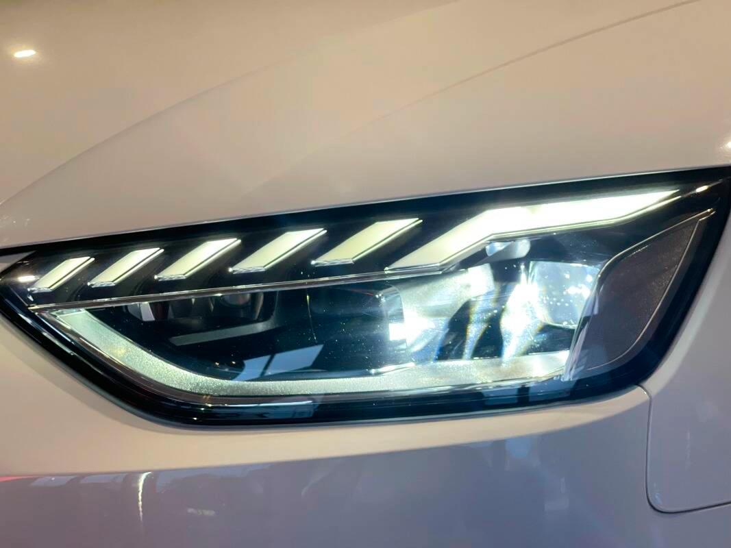 Audi A4 Avant A4 avant 30 2.0 tdi Business Advanced 136 cv