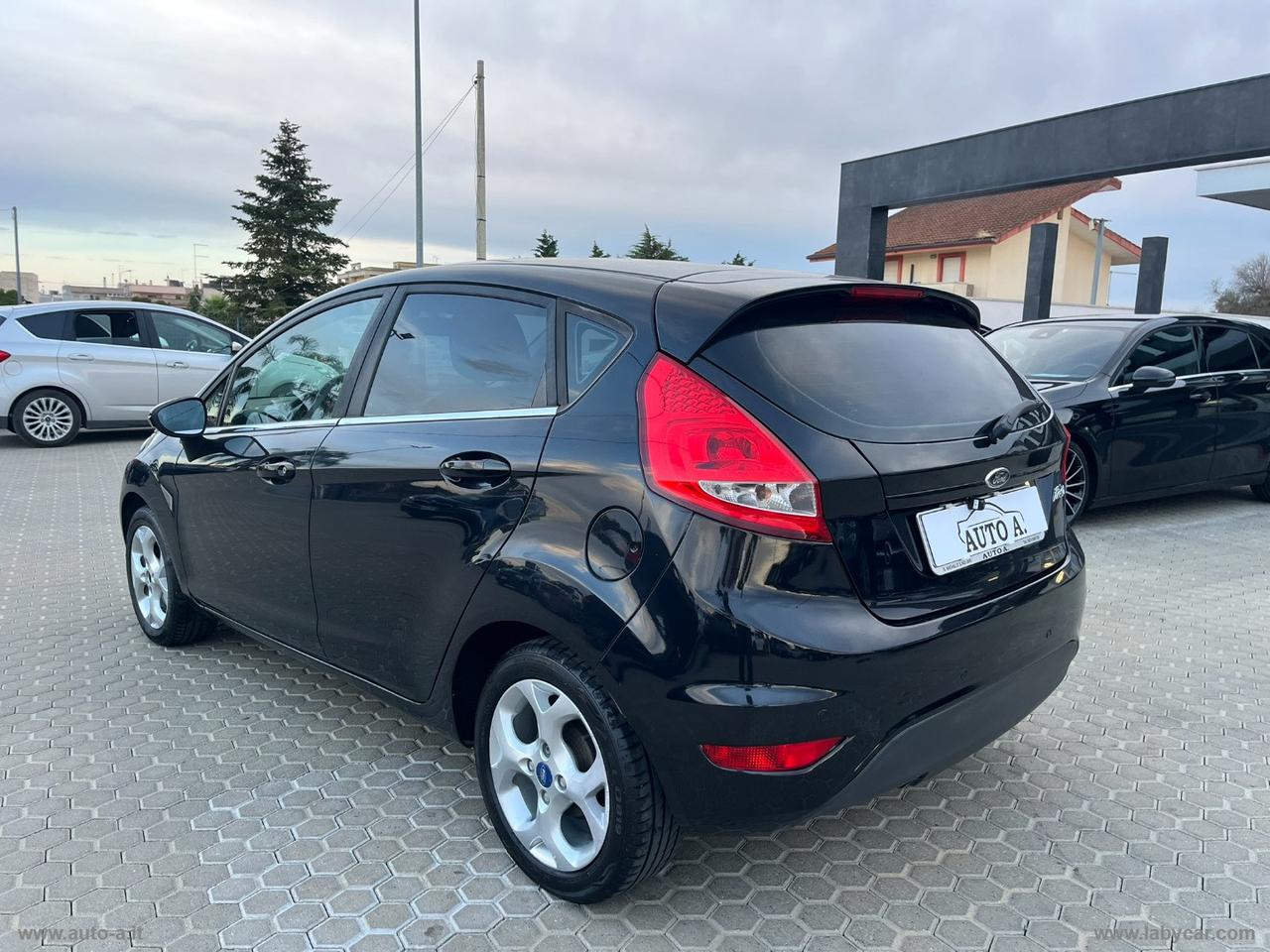 FORD Fiesta 1.4 TDCi 70 CV 5p. Titanium