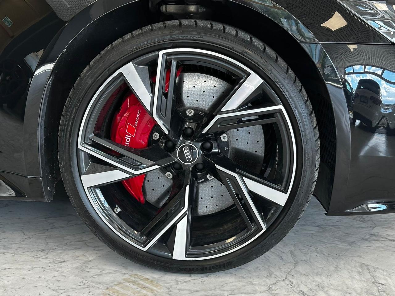 Audi A6 RS 6 Avant 4.0 TFSI V8 quattro tiptronic