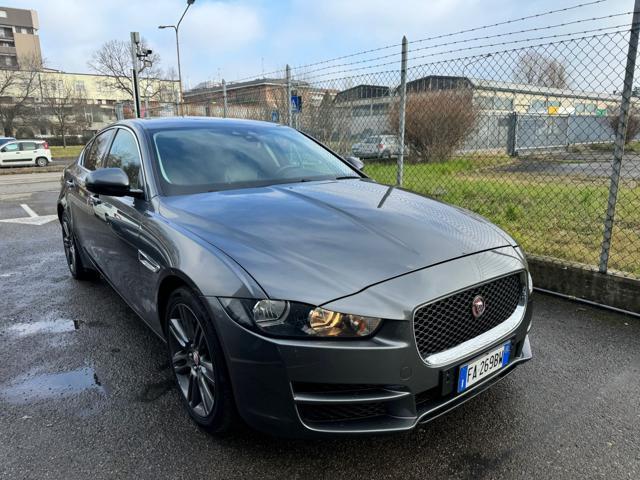 JAGUAR XE 2.0 D 180 CV Aut. SE