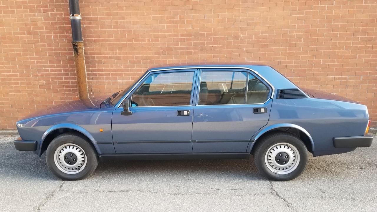 Alfa Romeo Alfetta 1.8 PERFETTA(SI VALUTANO SCAMBI)