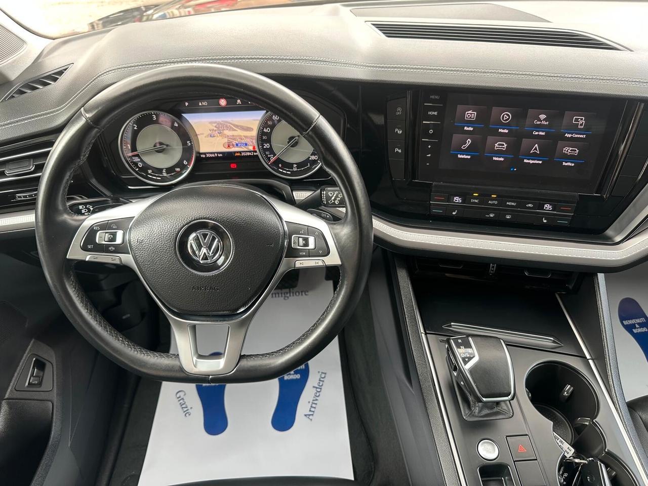 Volkswagen Touareg 3.0 V6 TDI SCR Black Style Tetto Panoramico Pelle Totate Sospensioni Regolabili