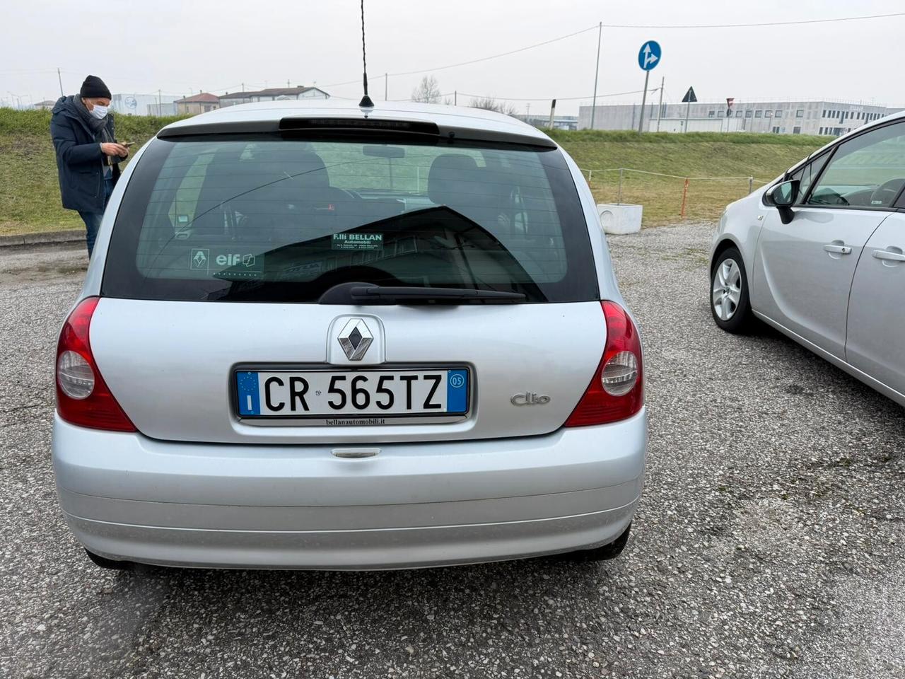 NEOPATENTATI clio 1500 DIESEL ottime condizioni