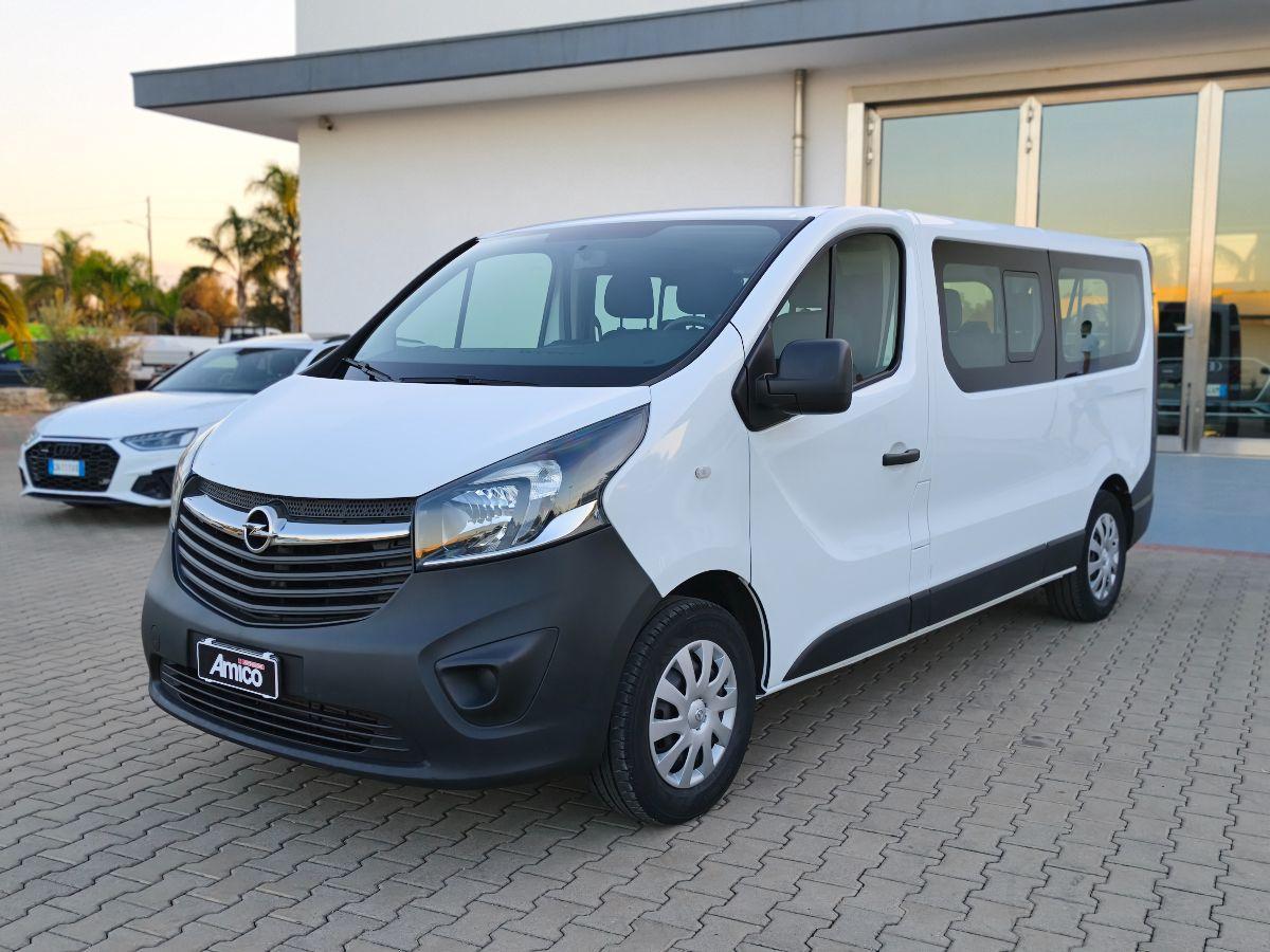 OPEL VIVARO 9 POSTI PASSO LUNGO + GANCIO