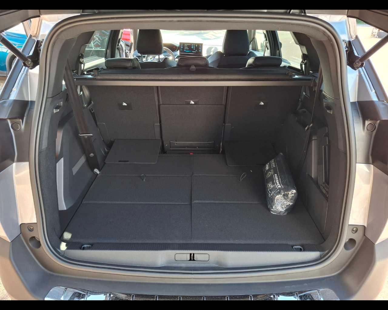 PEUGEOT 5008 BlueHDi 130 S&S EAT8 ALLURE PACK