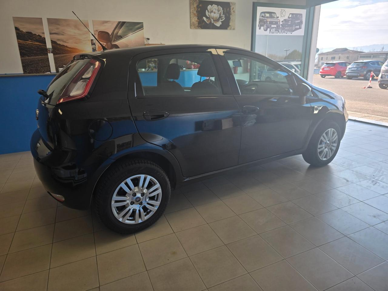 Fiat Punto 1.4 8V 5 porte Natural Power Street