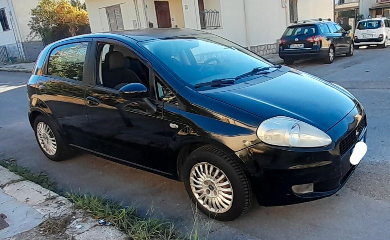 Fiat Grande Punto 1.3 MJT 75 CV 5 porte Dynamic
