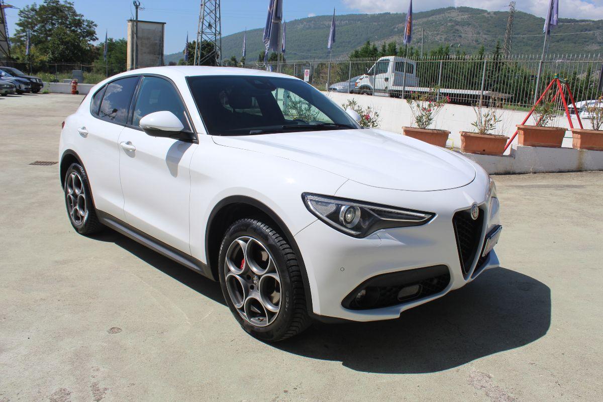 ALFA ROMEO - Stelvio 2.2 t Sprint Q4 190cv AT8 F1
