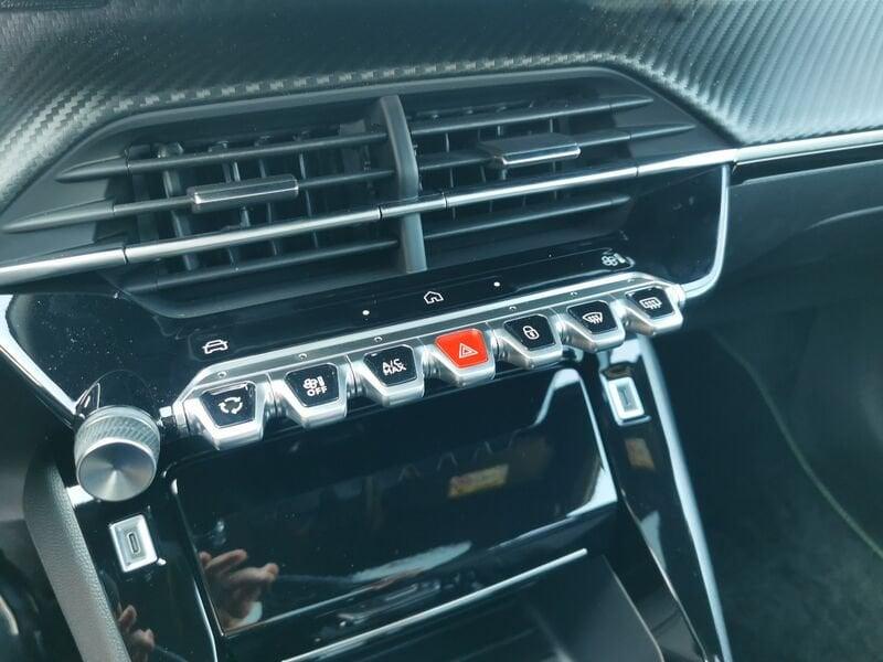 Peugeot 2008 Hybrid 145 e-DCS6 GT