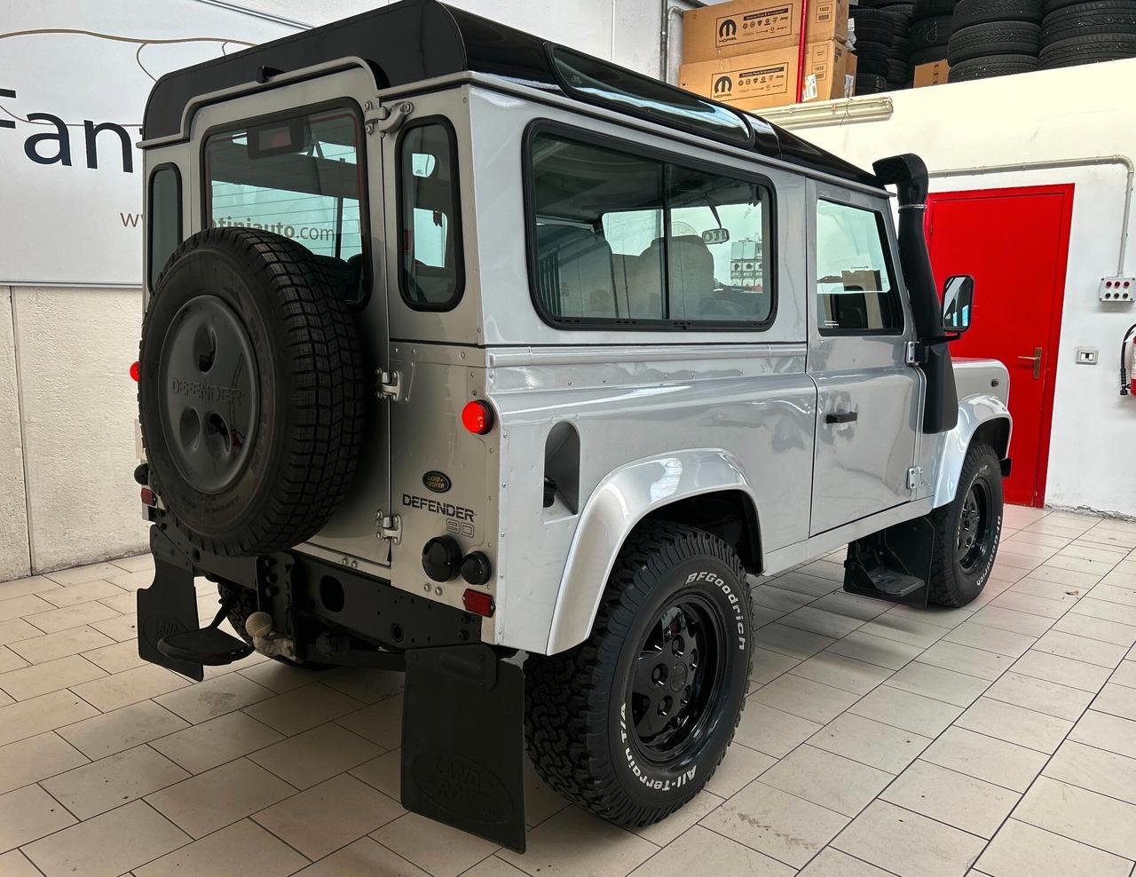Land Rover Defender 90 2.5 td5 Ok Neopatentati-DETTAGLI IN DESCRIZIONE