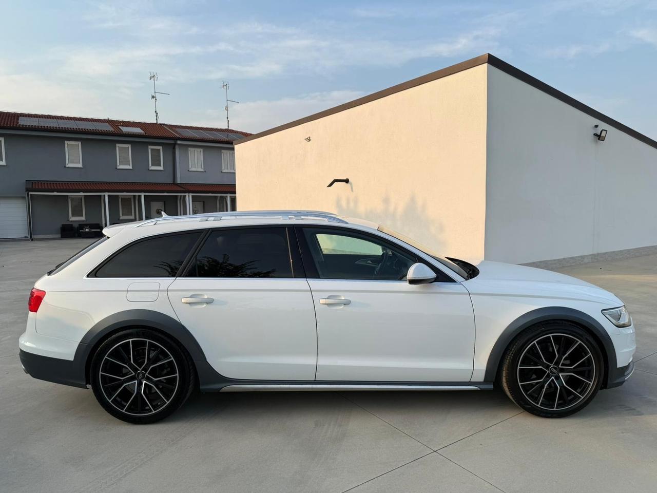 Audi A6 allroad 3.0 TDI 245 CV S tronic Business plus
