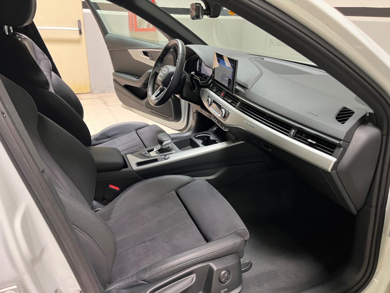 Audi A4 allroad 40 TDI 204 CV S tronic Identity Contrast