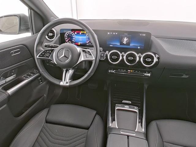 MERCEDES-BENZ B 200 Automatic Progressive Advanced