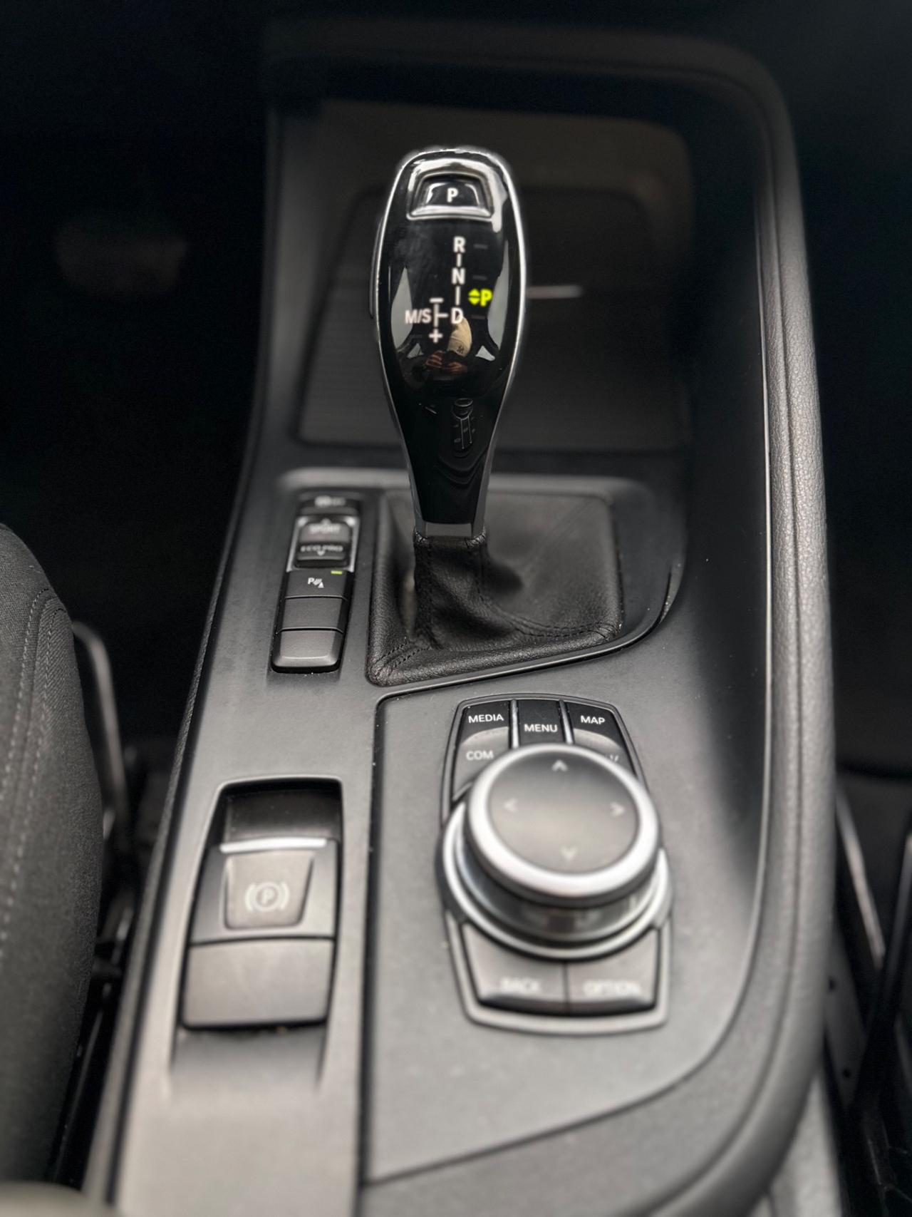 Bmw X1 sDrive18d xLine TOTAL BLACK