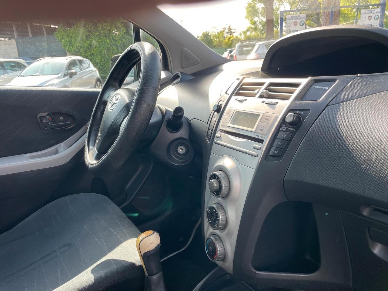 Toyota Yaris 1.3 5 porte