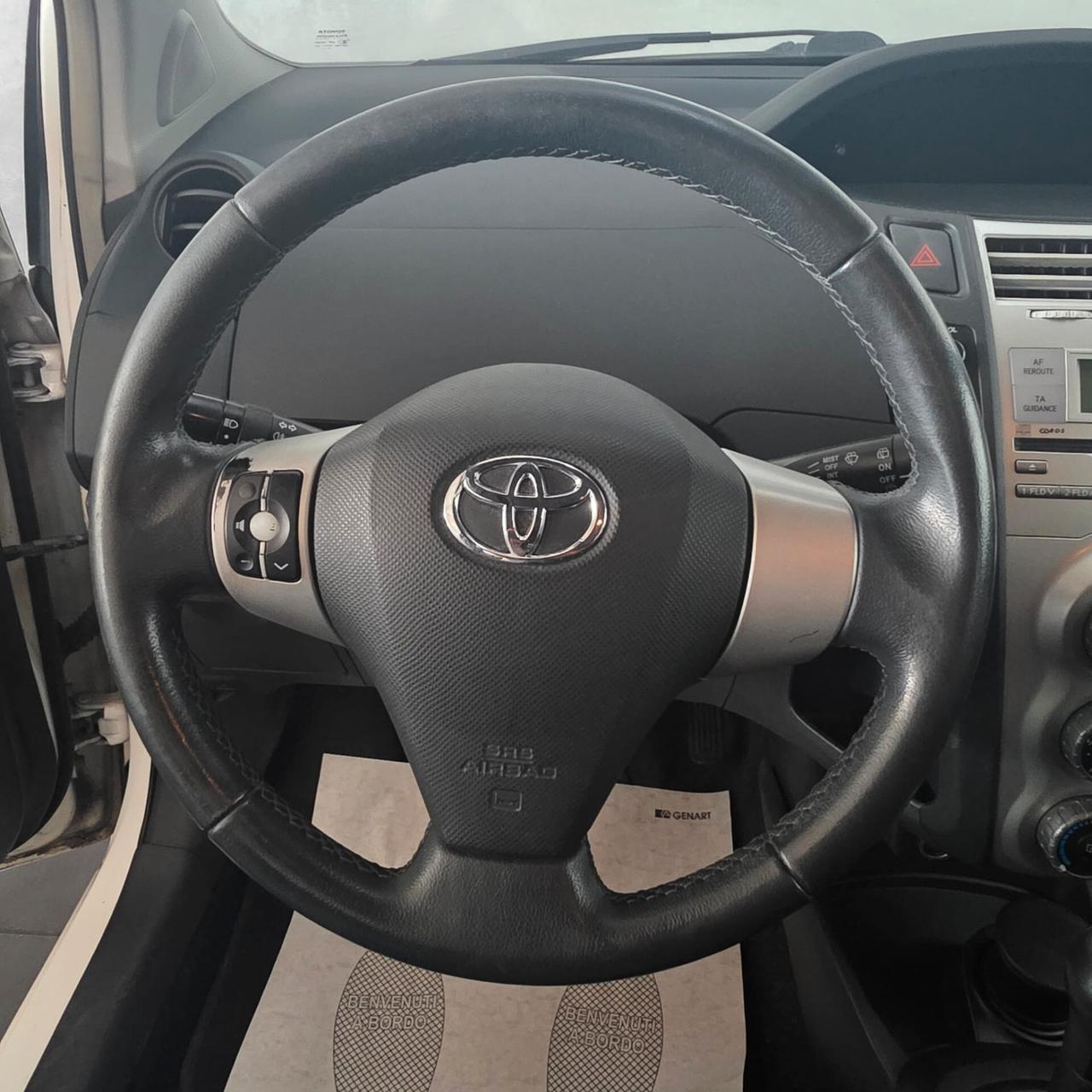 Toyota YARIS 1.0 BENZINA